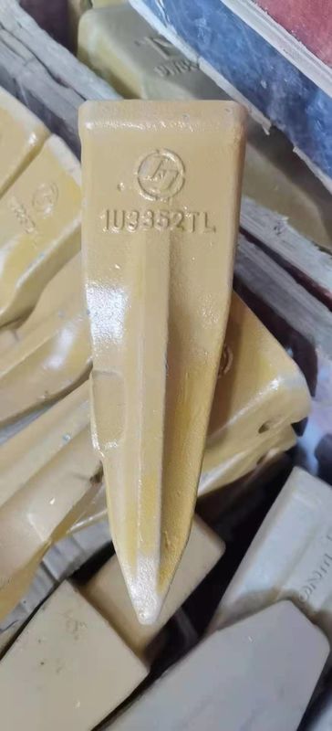 Thép hợp kim Excavator Bucket Teeth Forging Casting IU3352 Rock Teeth For Cat E320