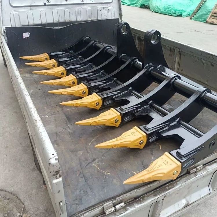 Máy đào tùy chỉnh Rake làm sạch đất 1 - 50 tấn Excavator Q355B Stick Rake