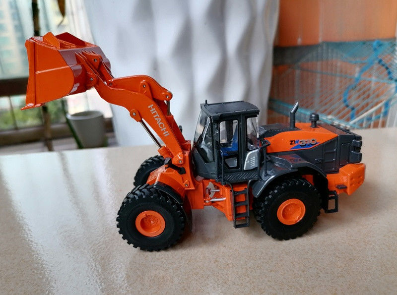 Đồ chơi mô hình đúc xát máy đào 1/50 Hitachi ZAXIS250LC-5 ZX200 ZX350LC-6