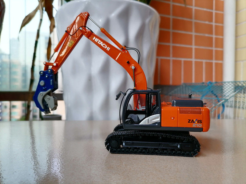 Đồ chơi mô hình đúc xát máy đào 1/50 Hitachi ZAXIS250LC-5 ZX200 ZX350LC-6