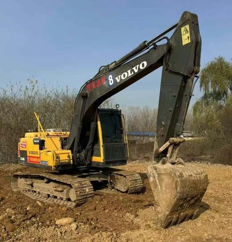 Máy đào Volvo EC140 đã qua sử dụng trong tình trạng tuyệt vời sẵn sàng cho việc vận chuyển nhanh chóng trên toàn thế giới