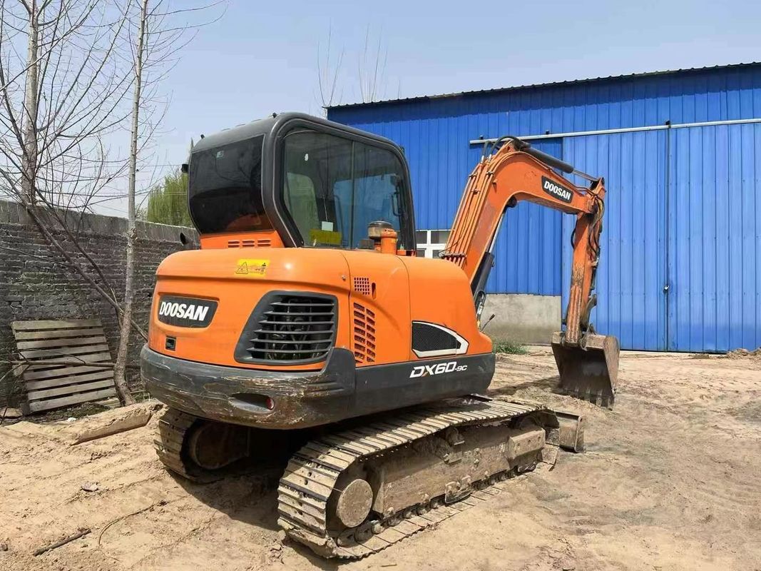Chăm sóc tốt sử dụng 2020 Doosan DX60-9C 6 tấn Excavator cho công việc tiện ích cảnh quan