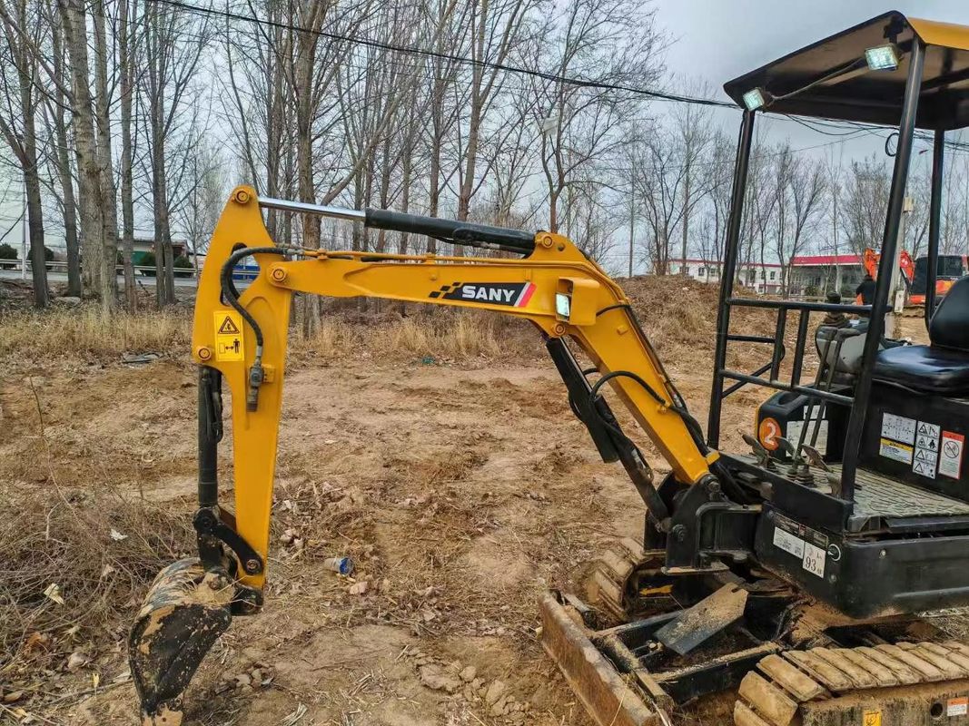 Được sử dụng SANY SY16C 1.6T Mini Excavator đầy đủ dịch vụ lý tưởng cho công việc cảnh quan và tiện ích