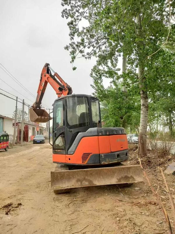 Hitachi ZX75-US Excavator 7.5 Ton Mini Digger Máy xây dựng sẵn sàng làm việc