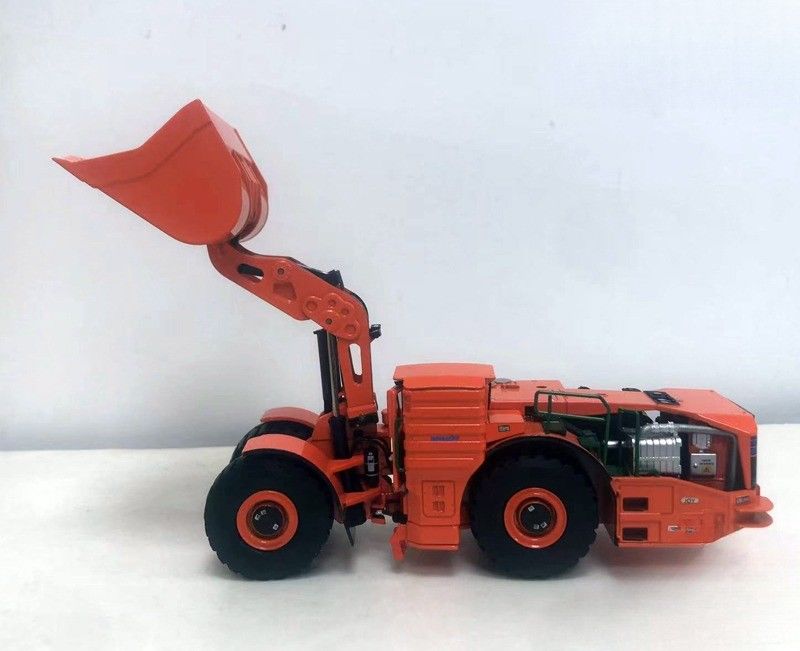 Komatsu WX220H 1:50 Hybrid Underground Loader Alloy Die-Cast Mining Vehicle Limited Thu thập