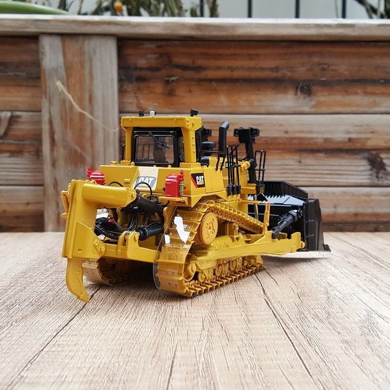 DM 1/50 D10T2 Đường đua Bulldozer Diecast Model Xe xây dựng 85532C