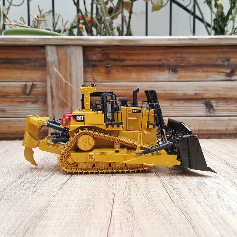 DM 1/50 D10T2 Đường đua Bulldozer Diecast Model Xe xây dựng 85532C
