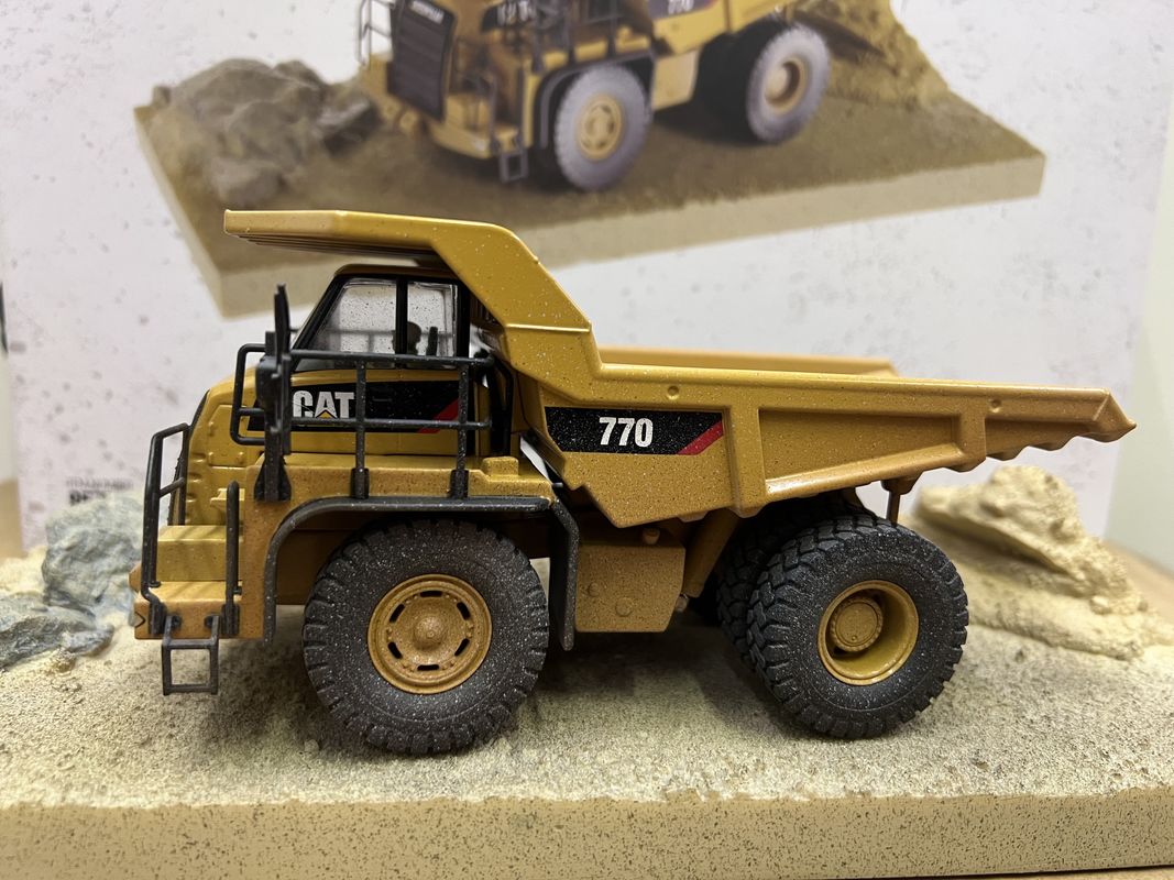 Mô hình xe ben địa hình hạng nặng DM 1/50, phiên bản đặc biệt bùn lầy, đúc khuôn 85756