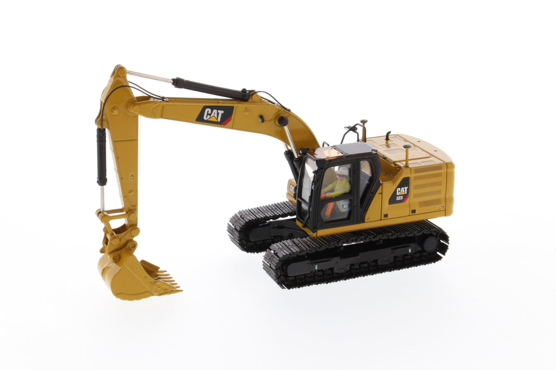 DM 1:50 CAT 323 Với công cụ làm việc