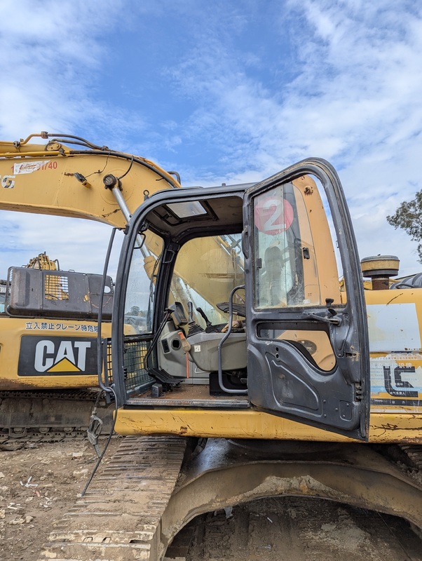 Liugong 922E 22 tấn lớp máy đào thủy lực với mô-men xoắn cao và được bảo trì tốt cho xây dựng nặng