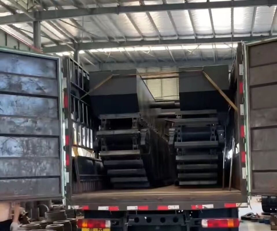 Pontoon xích máy đào lội nước tùy chỉnh cho đầm lầy, vùng đất ngập nước, đầm lầy, gầm xe các loại nhà cung cấp