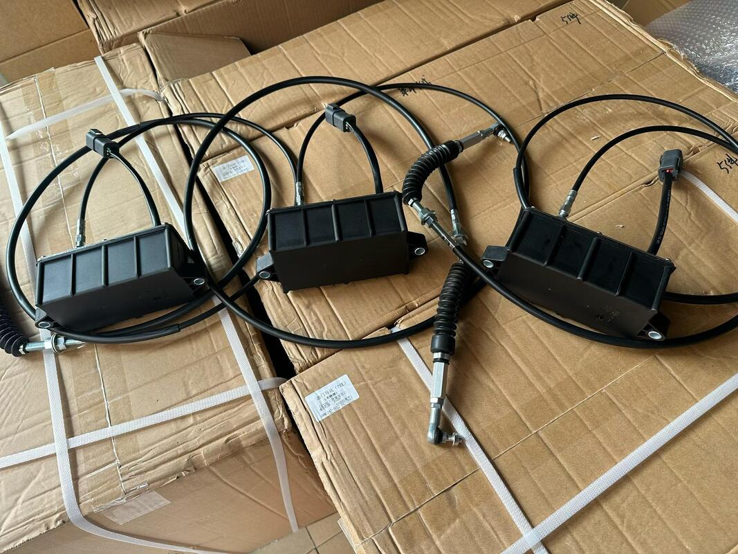 Bộ phận động cơ máy đào Bộ phận động cơ đẩy Bộ phận động cơ gia tốc Bộ điều khiển động cơ đòn bẩy Bộ phận máy móc xây dựng