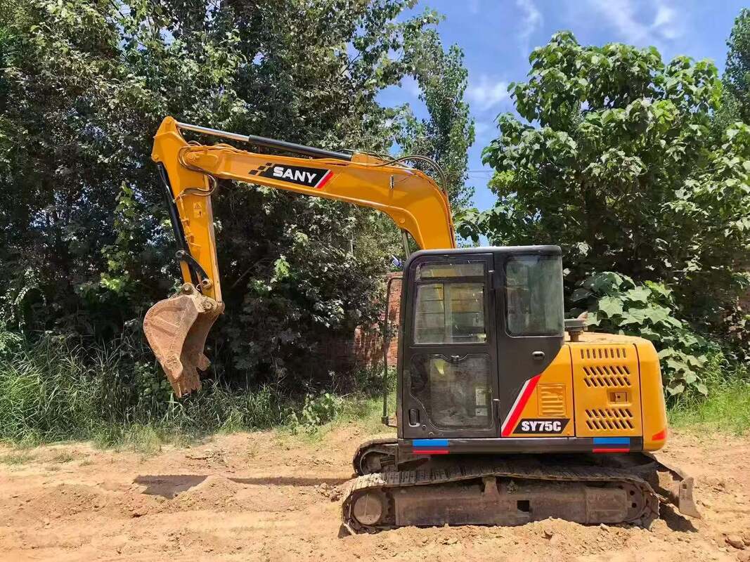 Máy đào mini nhỏ sử dụng SANY SY50C SY50 SY55 SY65 SY70 SY75 6 tấn Trung Quốc gốc 80% Máy đào / thợ đào mới