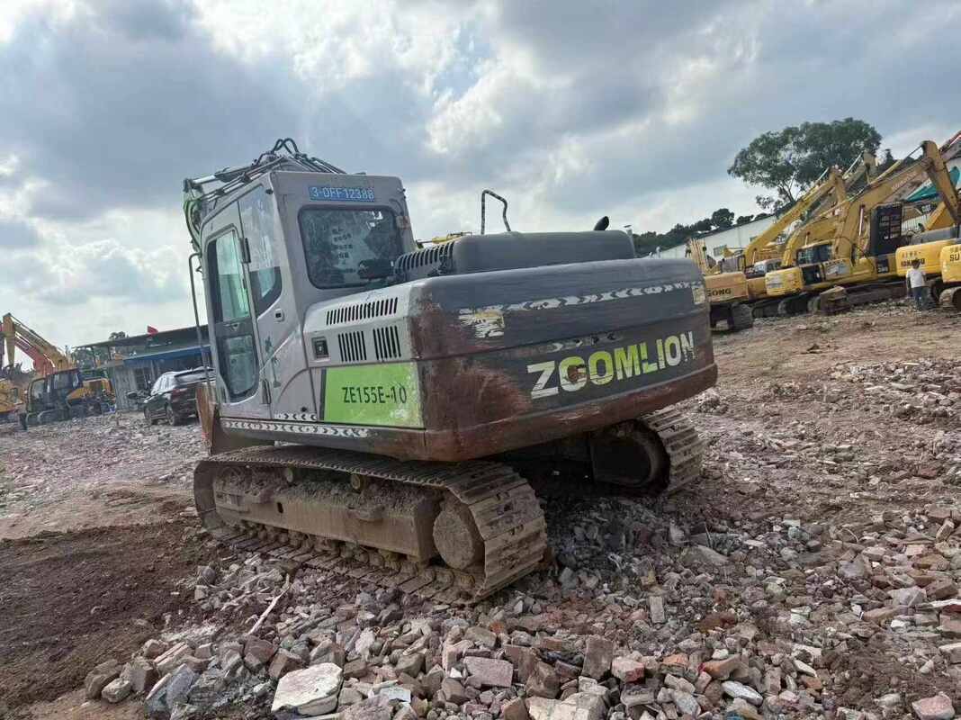 Máy thợ đào 13 tấn Zoomlion ZE135G/E-10 năm 2020